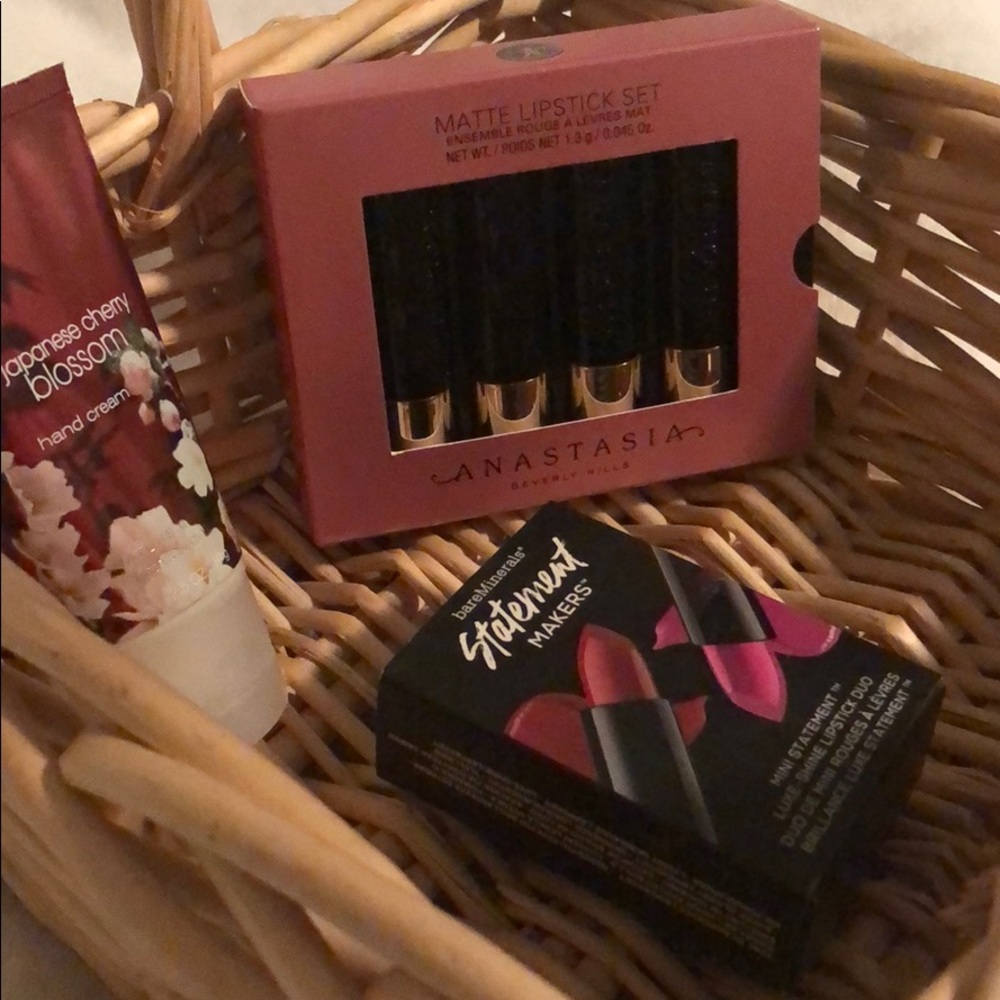 Make up bundle